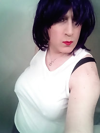 Sissy buttocks in denim - 15 images