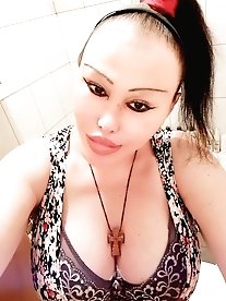 TGIRL40: The alluring Jasmine!