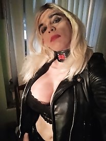 Expert transgender women pleasure themselves sexually