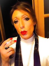 Unbelievable tranny strumpets love posing very much