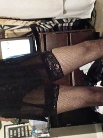 Craving for Sabinas seductive feet at Joeystranfeetgirls