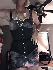 Insatiable tranny chick looks excited