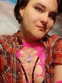 Pretty trans women with wet ass