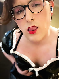 Incredible tranny GF is giving him all what he wants