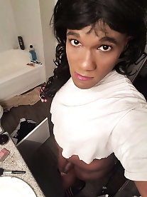 Hot tranny cuties in porn gallery