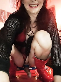 TvTs Isabella coupe Anal Sretching