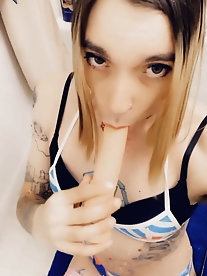 UK-TGIRLS: Allana Needs Some Love