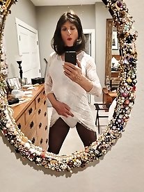 The hot transsexual lady is having fun and making love