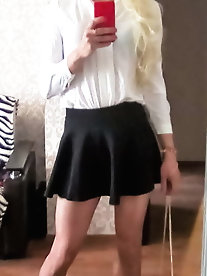 Nasty GFs are spreading their buttocks for money