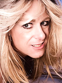 Cock addicted tgirl slut loves oral sex