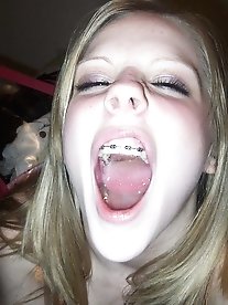 Horny shemale babes are exposing their sexy butt on pictures