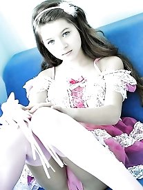 Lascivious mistress is posing naked