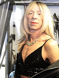 106 Alessia Travestita - Caged in Steel