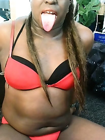 French tranny tart is showing her sexy body on cam