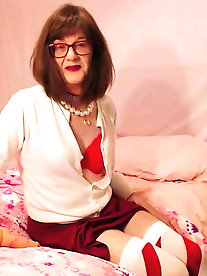 Shemale prostitute loves the taste of sperm