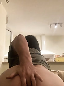 Spicy tranny hookers having shaved bum