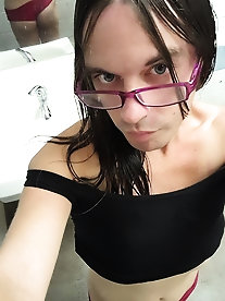 Elegant shemale chick was fucked intensively